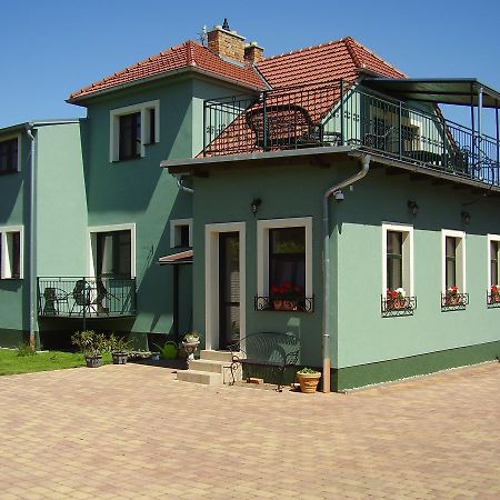Penzion Vecerka Lednice Ngoại thất bức ảnh