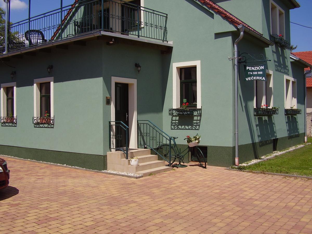 Penzion Vecerka Lednice Ngoại thất bức ảnh
